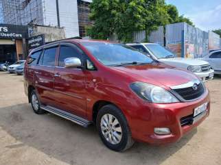 Toyota Innova 2.0 G4 8 STR