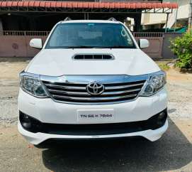 Toyota Fortuner 4X2 MT TRD Sportivo