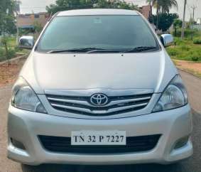 Toyota Innova 2.5 V