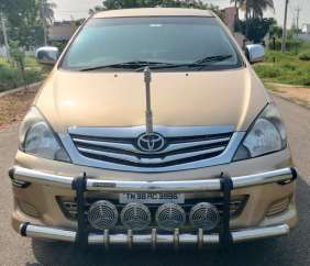 Toyota Innova 2.5 V 7 STR