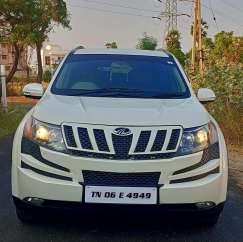 Mahindra XUV500 W8