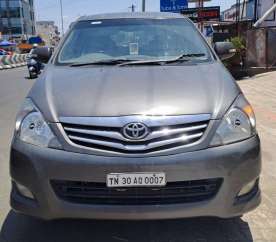 Toyota Innova 2.5 V