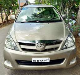 Toyota Innova 2.5 V