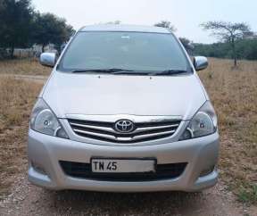 Toyota Innova 2.5 V