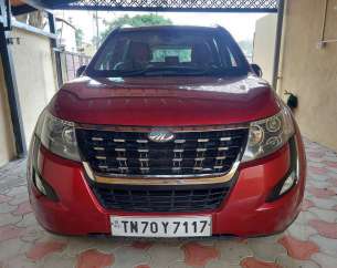 Mahindra XUV500 W11 AT