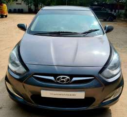 Hyundai Verna SX AT