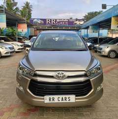 Toyota Innova Crysta 2.4z