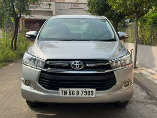 Toyota Innova 2.5 GX 7 STR BS IV