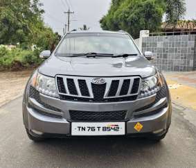 Mahindra XUV500 W8