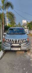 Mahindra XUV500 W8 Dual Tone