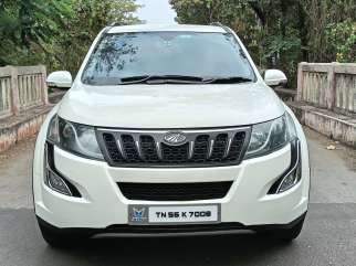 Mahindra XUV500 W6