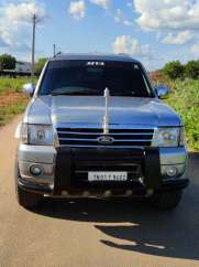 Ford Endeavour XLT 4X2