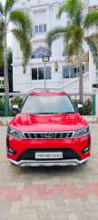 Mahindra XUV300 W8 Option