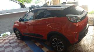 Tata Nexon XZA Plus DT Roof (O) Diesel AMT