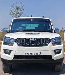 Mahindra Scorpio S10