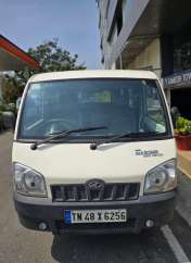 Mahindra Maxximo 8 Seater