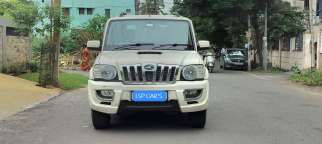 Mahindra Scorpio S10