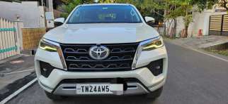 Toyota Fortuner 2.8 2WD AT TRD Sportivo