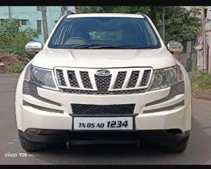 Mahindra XUV500 W8