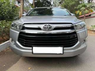 Toyota Innova Crysta 2.4 Z