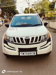 Mahindra XUV500 W8 Dual Tone