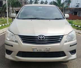 Toyota Innova 2.5 G4 7 STR