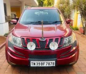 Mahindra XUV500 W8