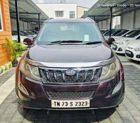 Mahindra XUV500 W10