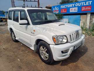 Mahindra Scorpio VLX SE