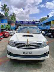 Toyota Fortuner 4x4 MT