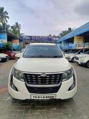 Mahindra XUV500 W7