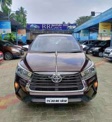 Toyota Innova Crysta 2.4z