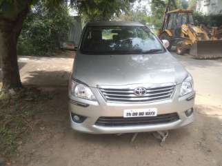 Toyota Innova 2.5 V 7 STR