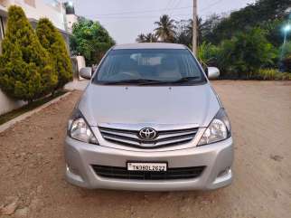 Toyota Innova 2.5 V