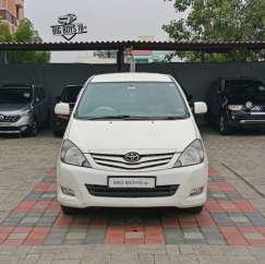 Toyota Innova 2.5 G