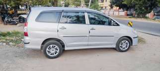 Toyota Innova 2.5 G 7 STR BS IV