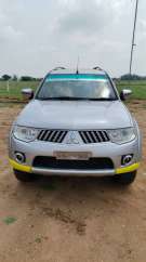 Mitsubishi Pajero Sport Select Plus 4*4 MT