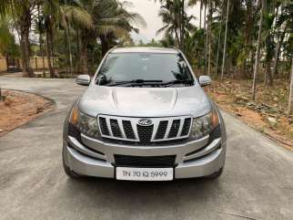 Mahindra XUV500 W8