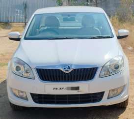 Skoda Rapid 1.6 TDI CR MT Elegance