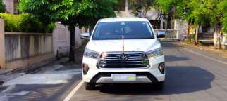 Toyota Innova Crysta 2.4 G MT