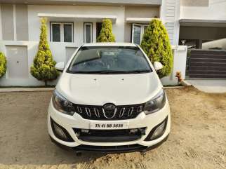 Mahindra Marazzo M8