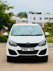Mahindra Marazzo M2