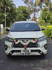 Toyota Innova Crysta 2.4z