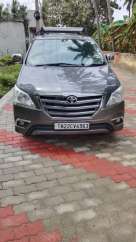 Toyota Innova 2.5 G 7 STR BS IV