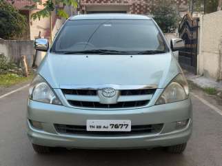 Toyota Innova 2.5 V 7 STR