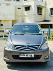 Toyota Innova 2.5 V 7 STR