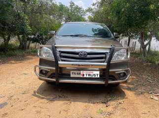 Toyota Innova VX