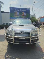 Toyota Fortuner 3.0 4X4 MT