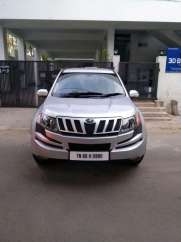 Mahindra XUV500 W8