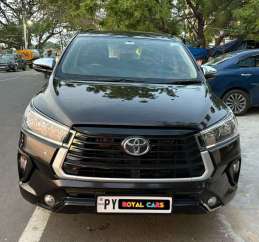 Toyota Innova Crysta 2.4 GX MT